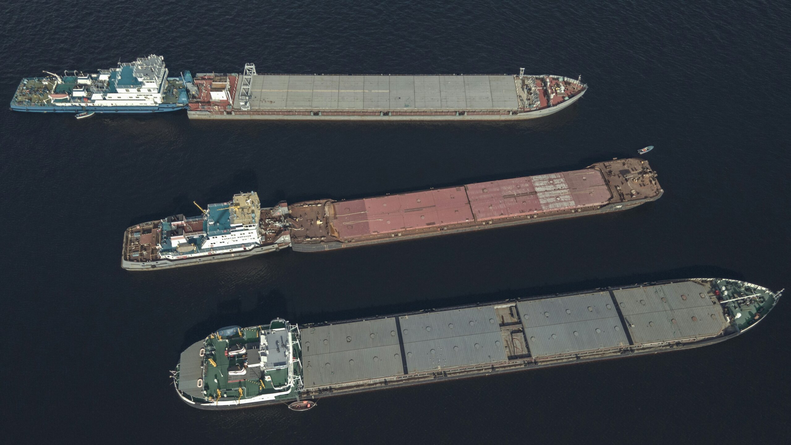 Bulk Flows Mixed as Singapore Tonnage Dips, Brazilian Juniors Rebound, and Australian Coal Softens